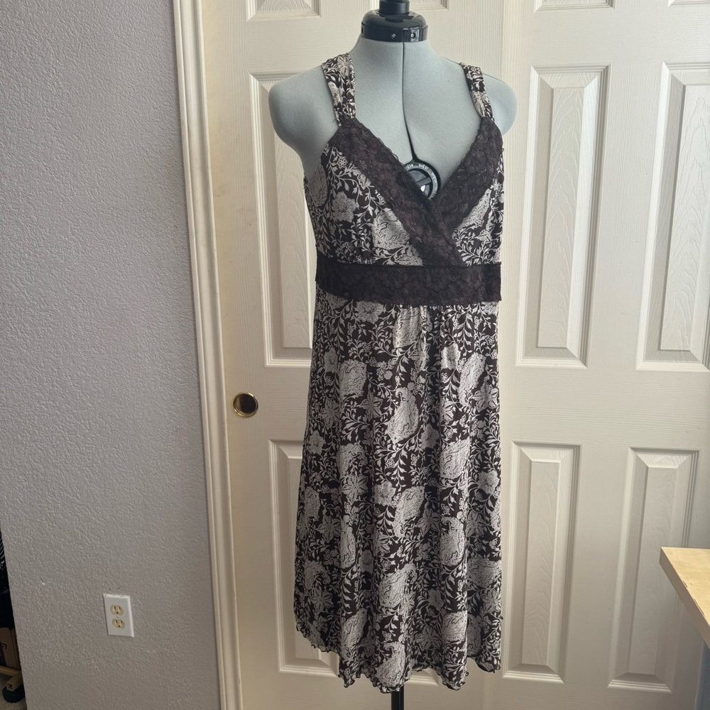 Brown and beige dress with lace